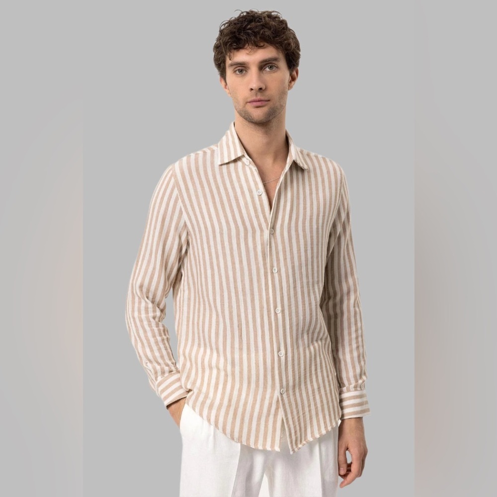 H&M Classic Striped Shirt in Cream and Brown size M